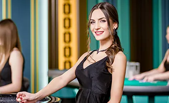Hình ảnh đội ngũ chăm sóc khách hàng của tv888 code đang hỗ trợ người chơi với thái độ thân thiện